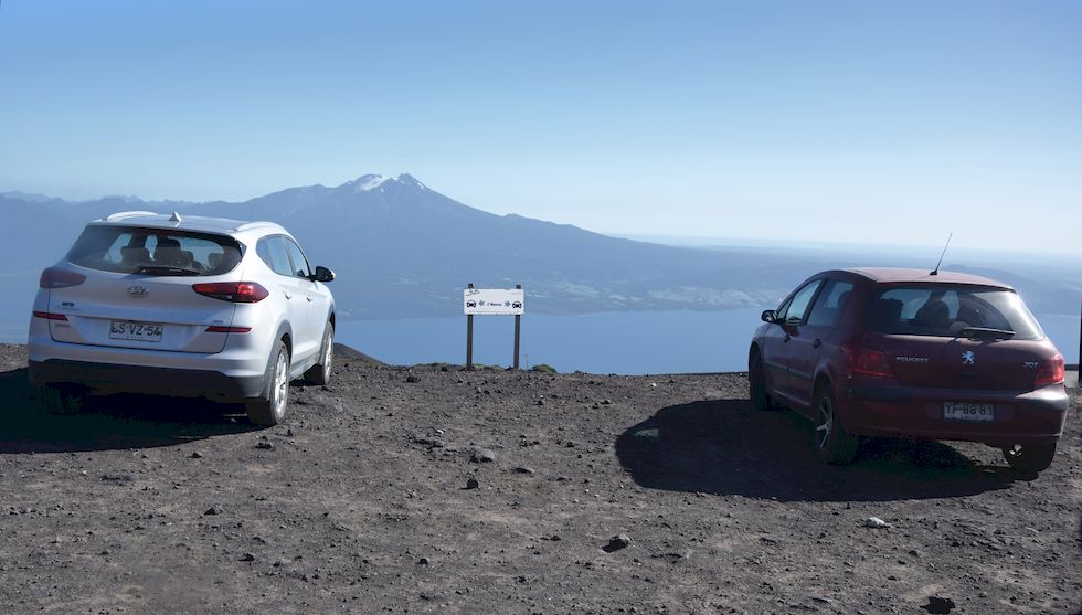 v055ap-0777-1-Vulkan-Osorno-Zum-Crater-Rojo-9-12-m.jpg