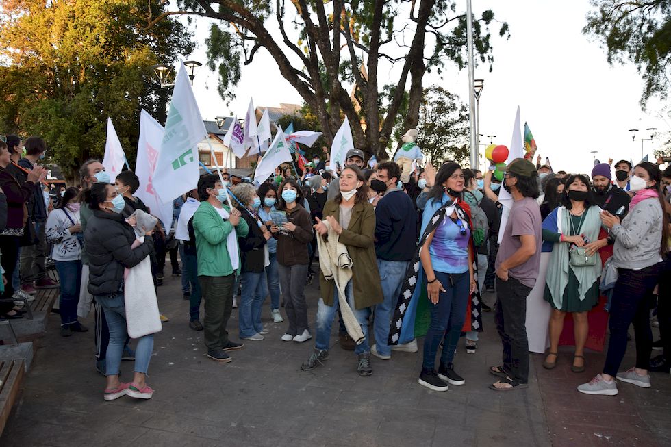 v104ap-1010-1-Puerto-Varas-Plaza-Elecciones-Boric-19-12-m.jpg