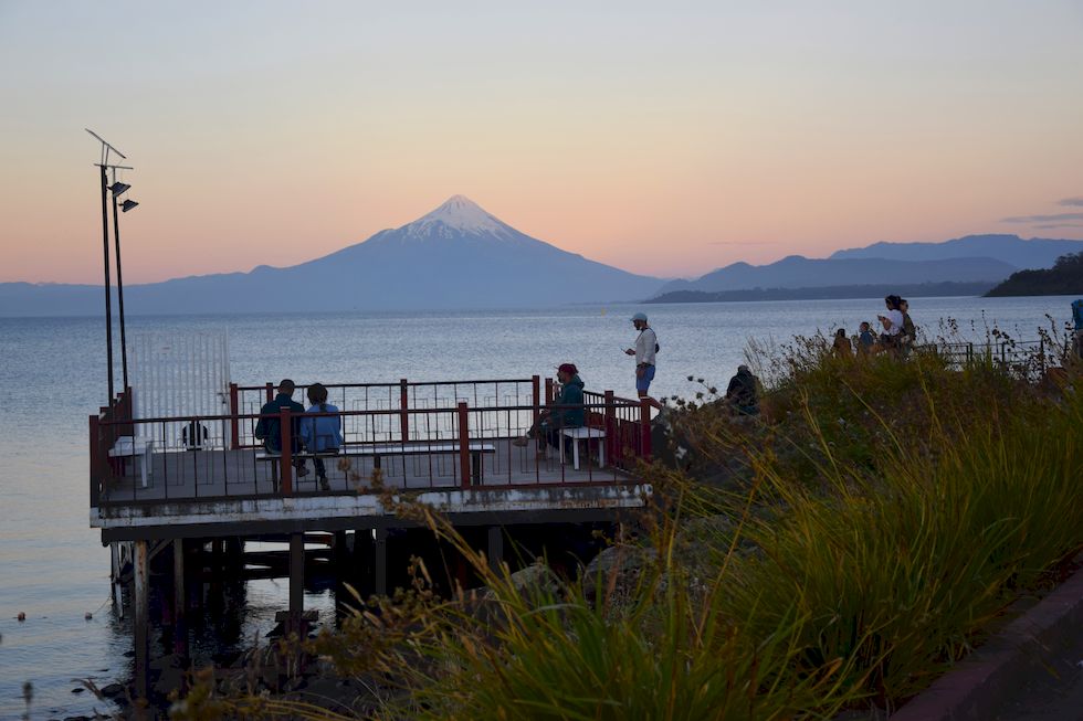 v116ap-1098-1-Puerto-Varas-Mole-Abend-28-12-m.jpg