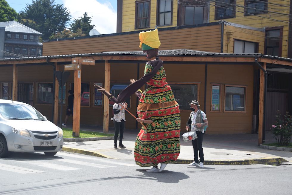 u173ap-0451-1-Puerto-Varas-Desfile-19-11-m.jpg