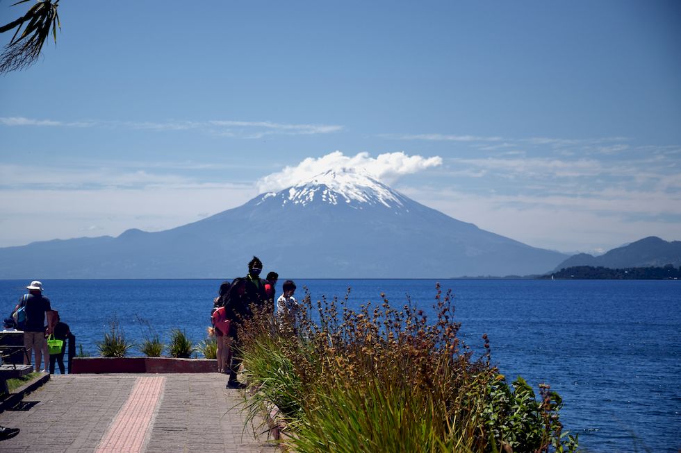 w009ap-0168-1-Puerto-Varas-Mole-8-1-m.jpg