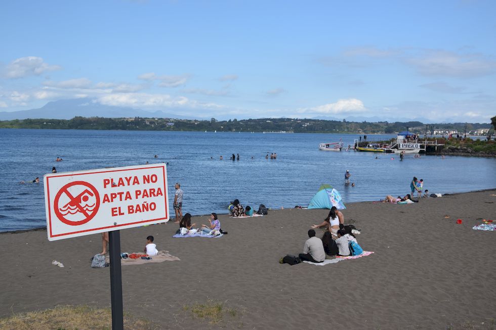 w017ap-0202-1-Puerto-Varas-Strand-bei-der-Mole-10-1-m.jpg