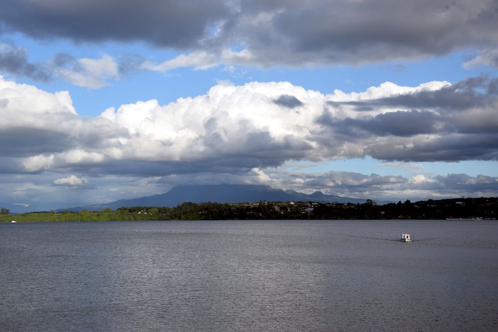 w025ap-0243-1-Puerto-Varas-Mole-Calbuco-15-1-m.jpg