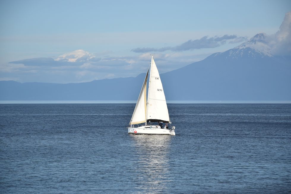 w031ap-0273-1-Puerto-Varas-Lago-Llanquihue-Segelboot-19-1-m.jpg