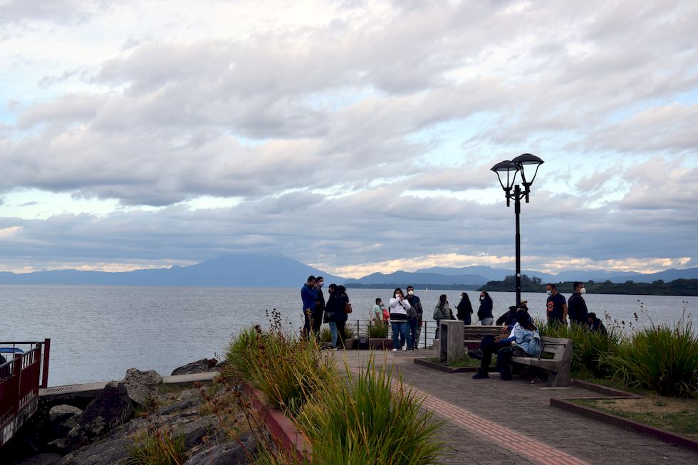 w034ap-0292-1-Puerto-Varas-Mole-21-1-m.jpg