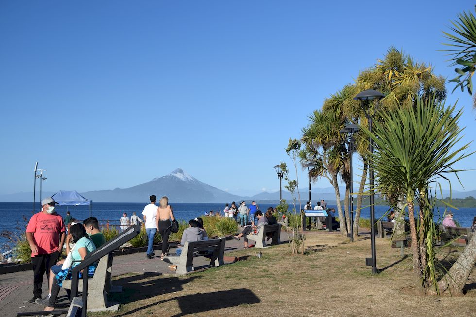 w079ap-0513-1-Puerto-Varas-Mole-14-2-m.jpg