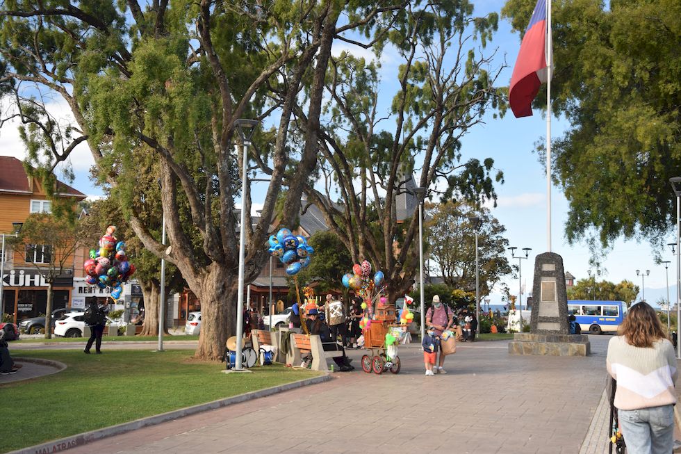 w088ap-0538-1-Puerto-Varas-Plaza-18-2-m.jpg