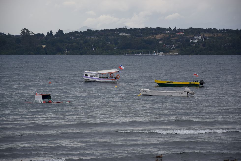 w103ap-0624-1-Boote-am-Lago-Llanquihue-25-2-m.jpg