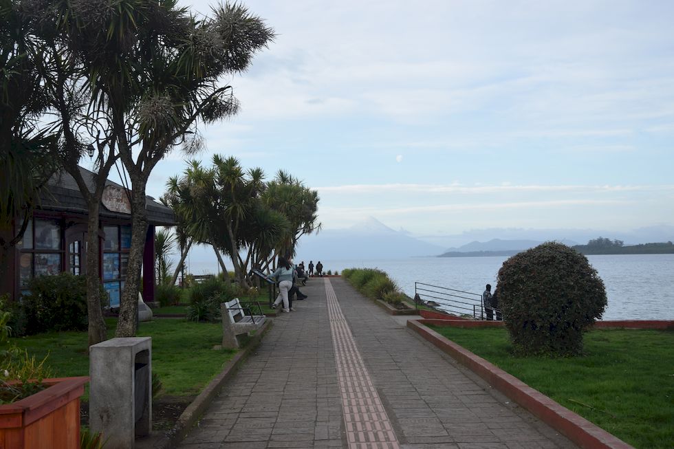 x066ap-0049-1-Puerto-Varas-Mole-12-4-m.jpg