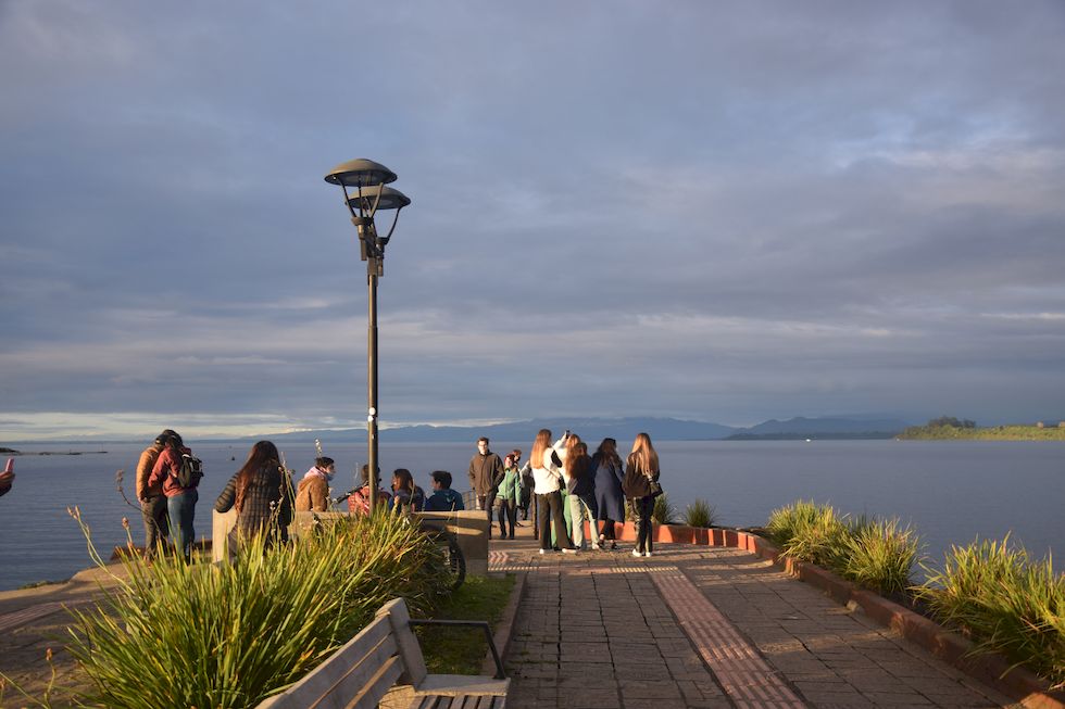 x097ap-0188-1-Puerto-Varas-Mole-Eclipse-Wolken-30-4-m.jpg