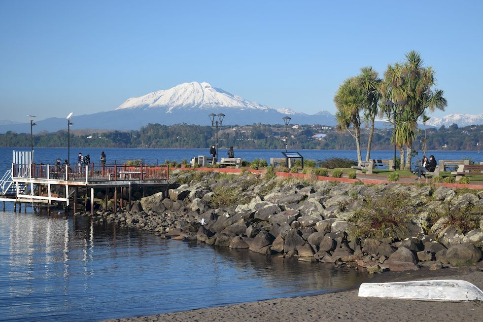 y047ap-0403-1-Puerto-Varas-Mole-Calbuco-31-5-m.jpg