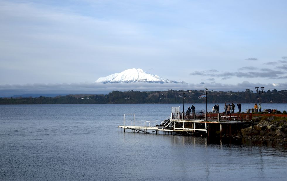 y081ap-0554-1-Puerto-Varas-Mole-Calbuco-20-6-m.jpg