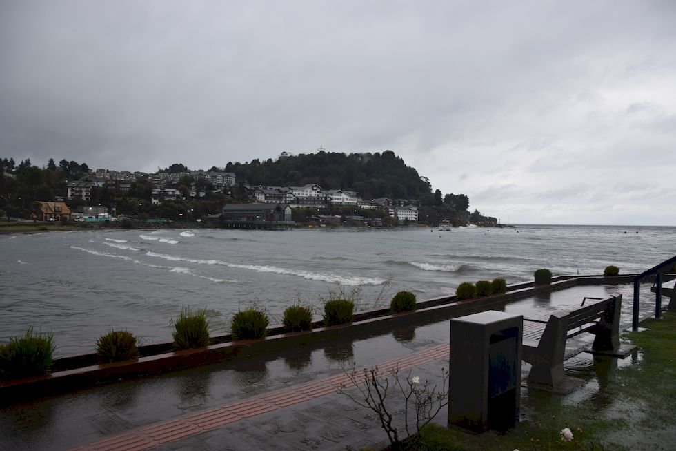 z005ap-0630-1-Puerto-Varas-Mole-Regen-3-7-m.jpg