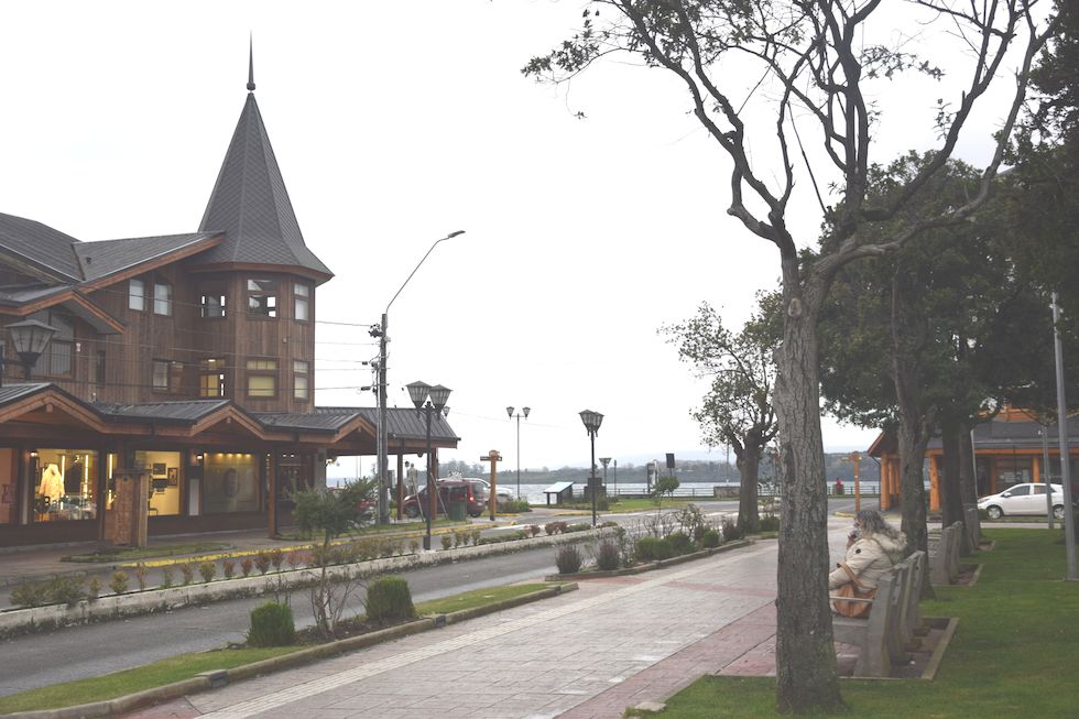 z012ap-0653-1-Puerto-Varas-Plaza-7-7-m.jpg