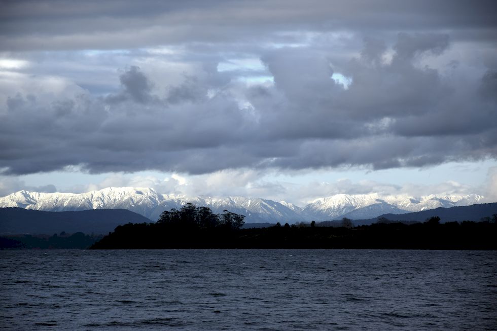 z022ap-0698-1-Puerto-Varas-Mole-13-7-m.jpg