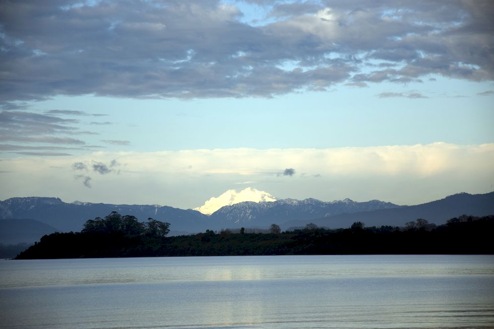 z037ap-0774-1-Lago-Llanquihue-Tronador-25-7-m.jpg