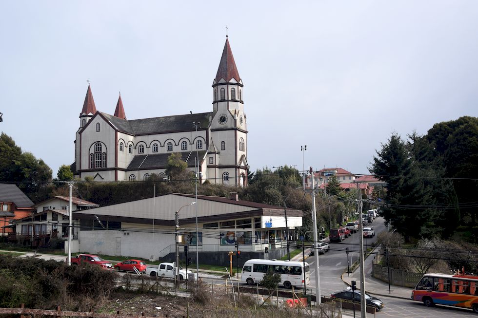 z090ap-1026-1-Puerto-Varas-Iglesia-25-8-m.jpg