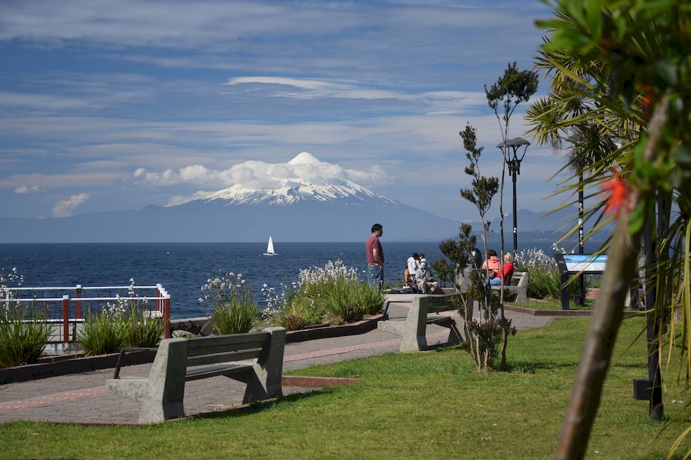 A079ap-0420-1-Puerto-Varas-Mole-19-10-m.jpg