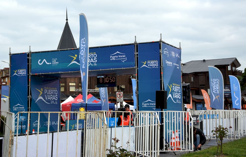 B010ap-0615-1-Puerto-Varas-Medio-Maraton-6-11-m.jpg