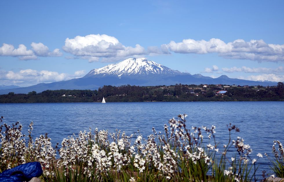 B030ap-0829-1-Puerto-Varas-Mole-16-11-m.jpg