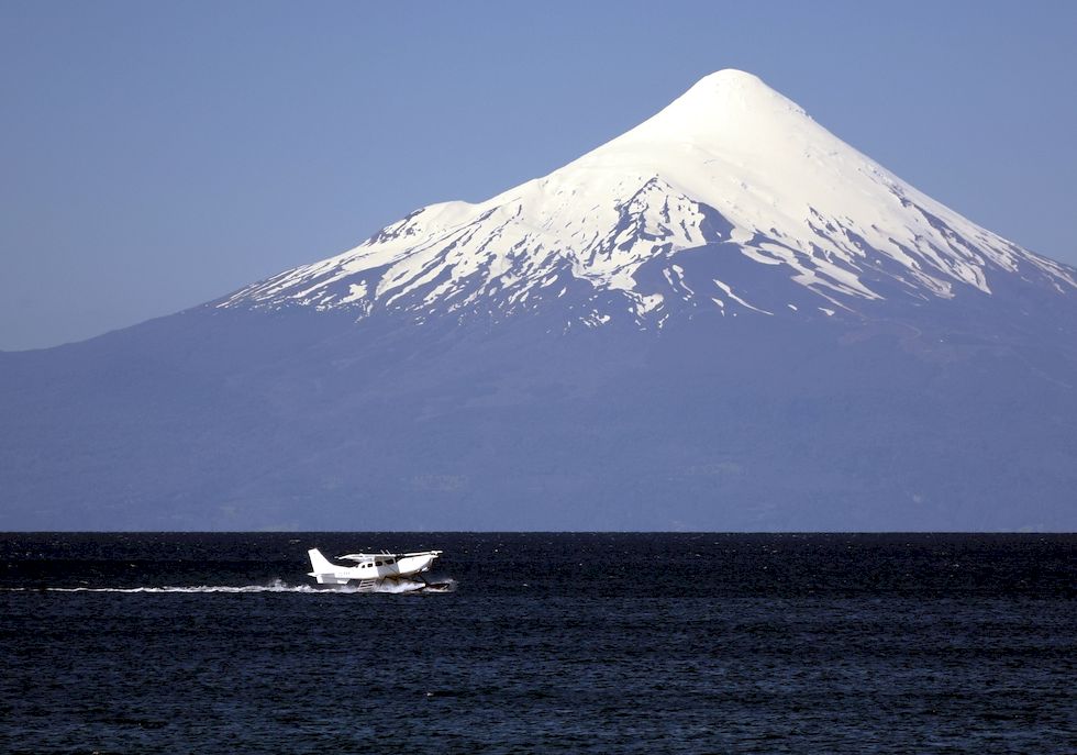 B039ap-0870-1-Puerto-Varas-Wasserflugzeug-Landung-20-11-m.jpg