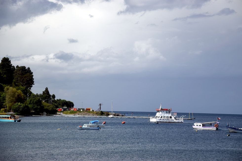 B092ap-1094-1-Puerto-Varas-Lago-Llanquihue-Boote-22-12-m.jpg