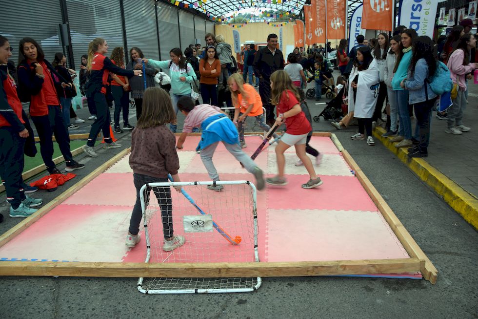 C022-0256-1-Puerto-Varas-Hockey-Club-13-1-m.jpg