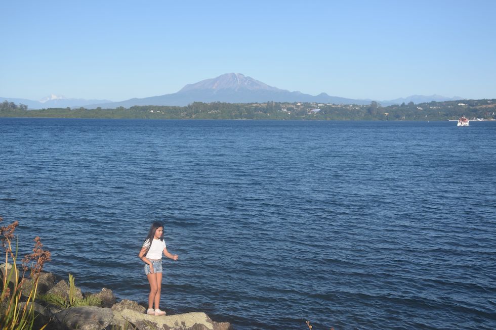 C072-0469-1-Puerto-Varas-Mole-Calbuco-6-2-m.jpg