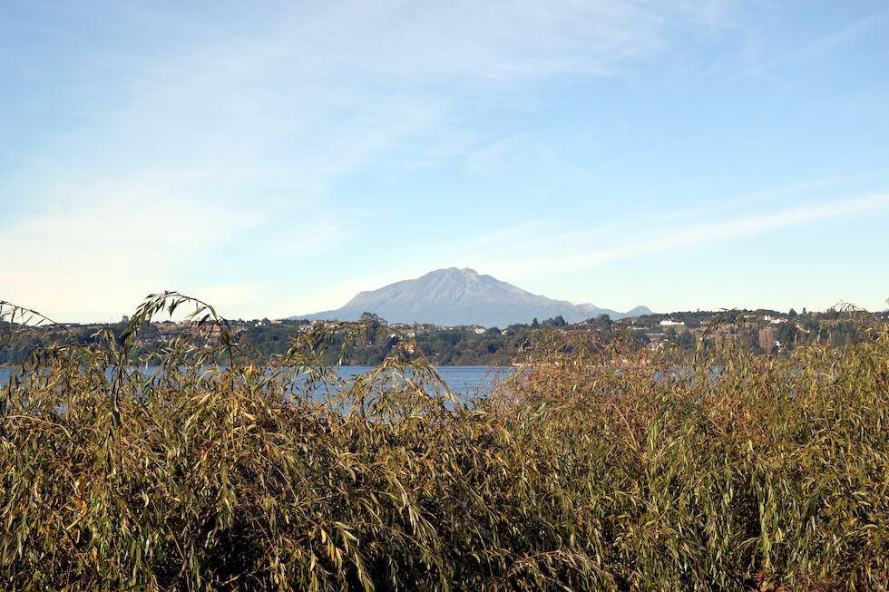 D092ap-1102-1-Puerto-Varas-Calbuco-12-4-m.jpg