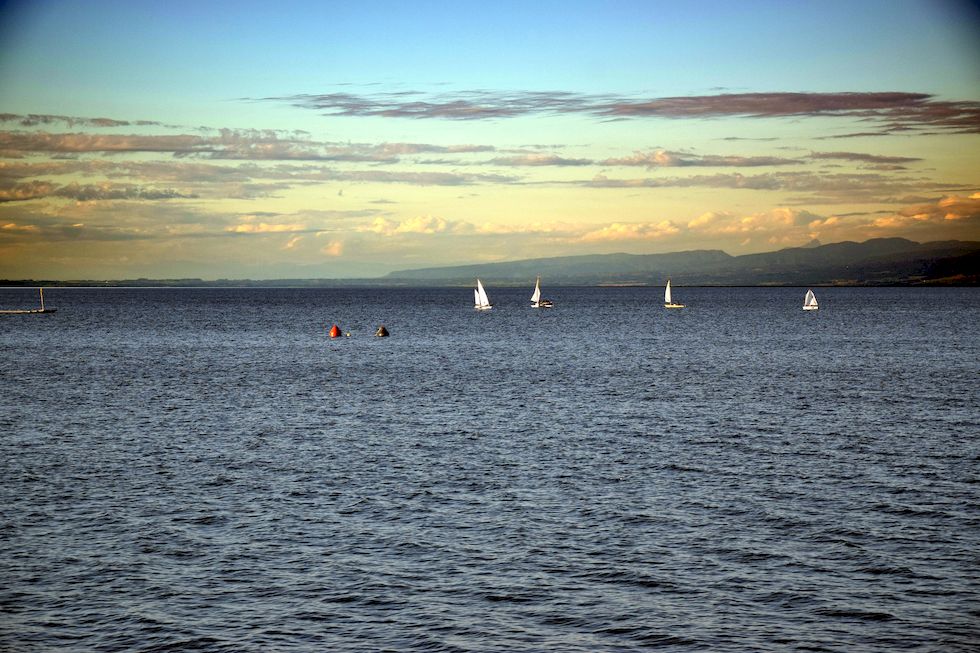 D093ap-1106-1-Puerto-Varas-Lago-Llanquihue-Segelboote-13-4-m.jpg