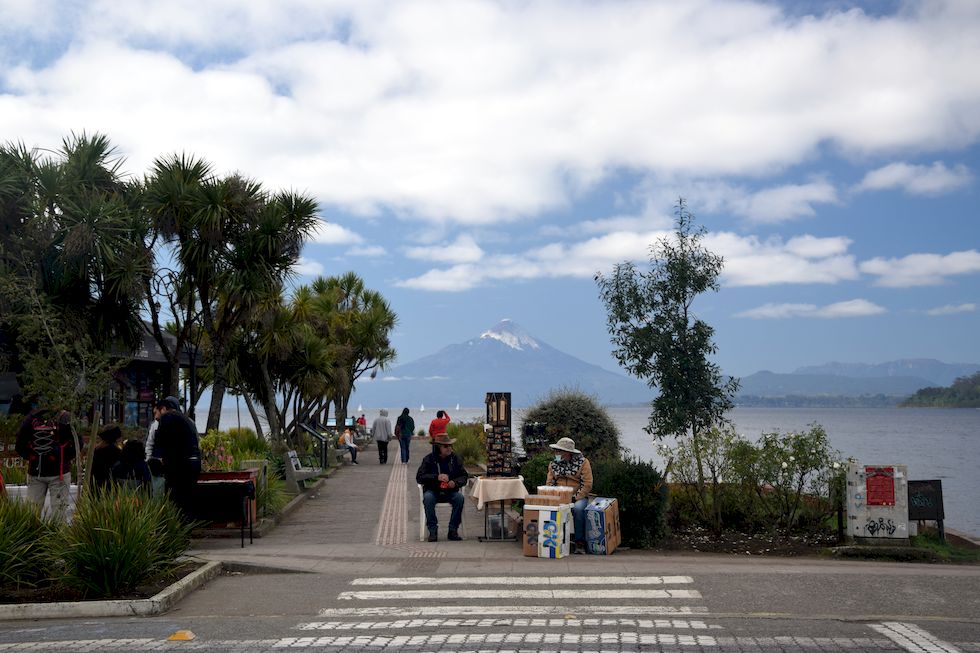 D097ap-1115-1-Puerto-Varas-Mole-Strassenhaendler-15-4-m.jpg