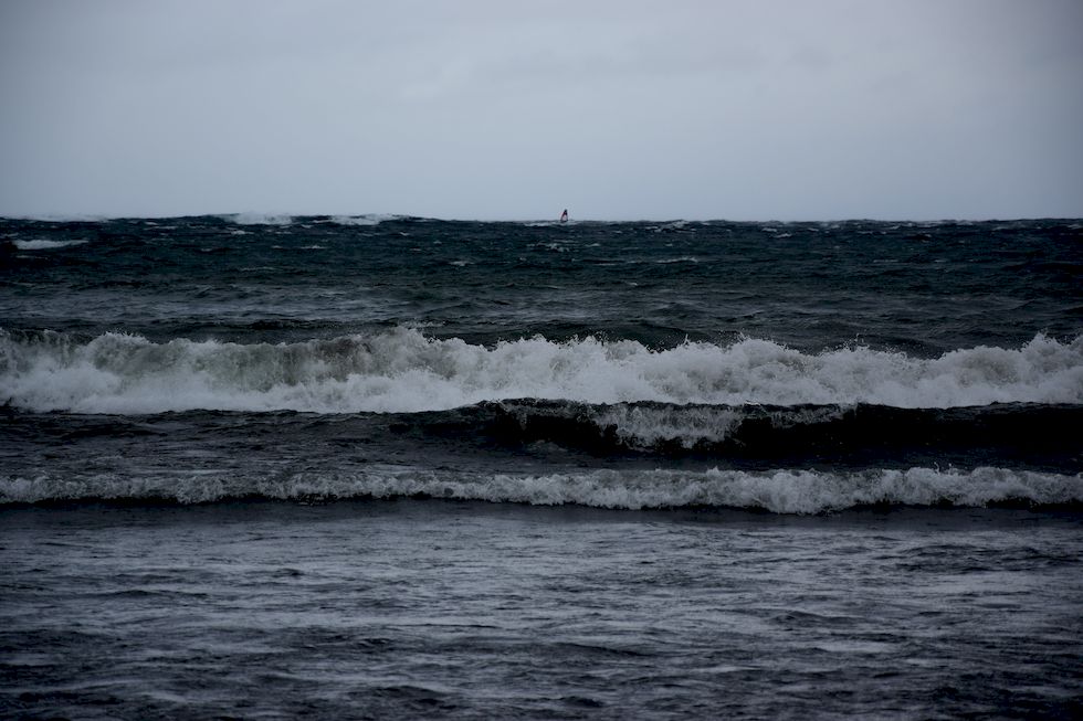 D115ap-1189-1-Puerto-Varas-Lago-Llanquihue-Wind-Wellen-28-4-m.jpg