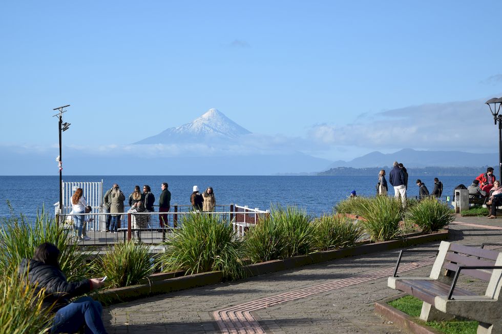 E09ap-0257-1-Puerto-Varas-Mole-7-5-m.jpg