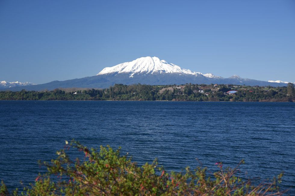 E46ap-0399-1-Puerto-Varas-Mole-Calbuco-27-5-m.jpg