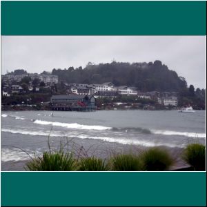 F075ap-908-1-Puerto-Varas-Mole-Regen-14-8