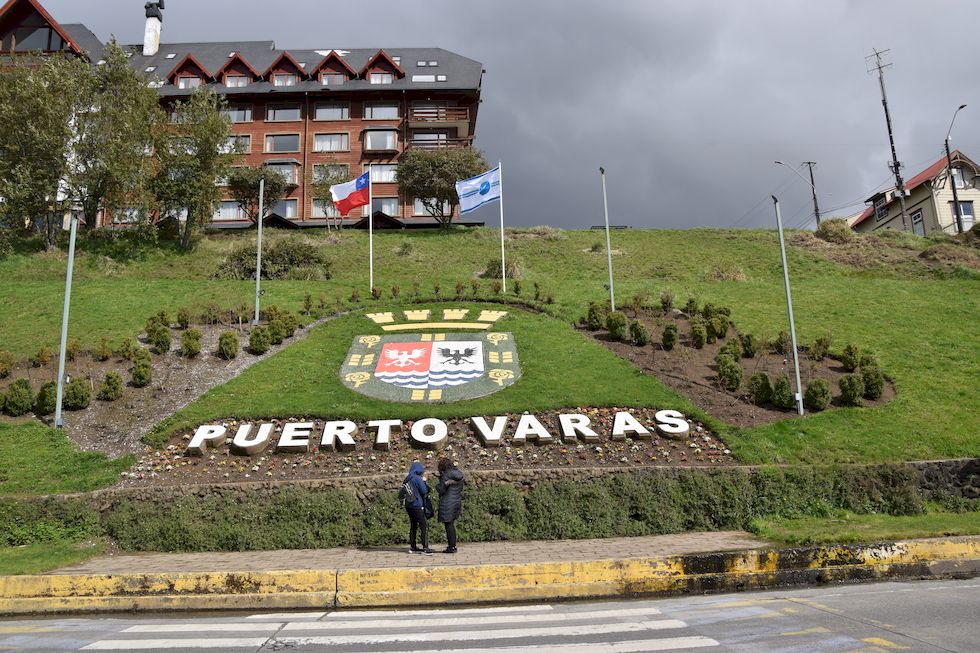 G015ap-0248-1-Puerto-Varas-Escudo-9-9-m.jpg