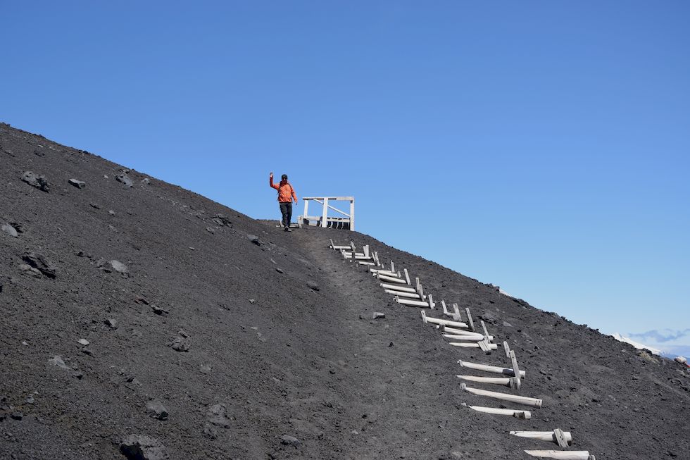 H063ap-0238-1-Puerto-Varas-Vulkan-Osorno-Wanderung-Crater-Rojo-3-12-m.jpg