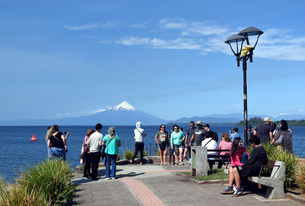 I044ap-0881-1-Puerto-Varas-Mole-27-1-m.jpg