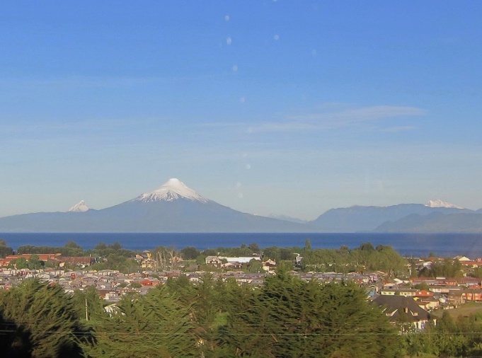 Lago Llanquihue und Vulkan Osorno