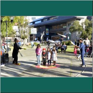 Artisten an der Plaza in Puerto Varas