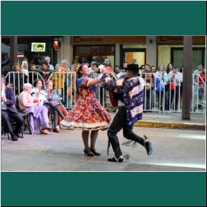 Cuecatänzer in der Calle Techada in Puerto Varas, 12.2.2019