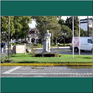 Puerto Varas, Statue Vicente Perez Rosales, 6.6.2019