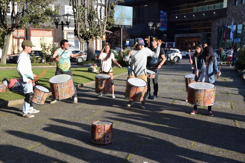 Puerto Varas, brasilianische Trommler