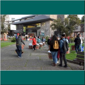 Trommler an der Plaza in Puerto Varas, 14.3.20