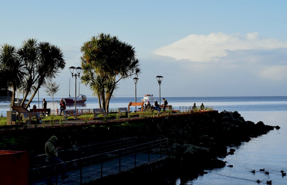 l87ap-0889-1-Puerto-Varas-Mole-12-6-m.jpg