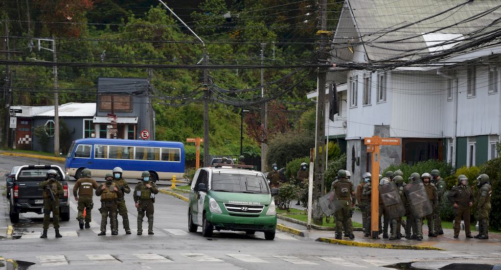 n48ap-0855-1-Demo-Carabineros-18-10-m.jpg