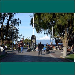 Plaza in Puerto Varas, 6.11.20