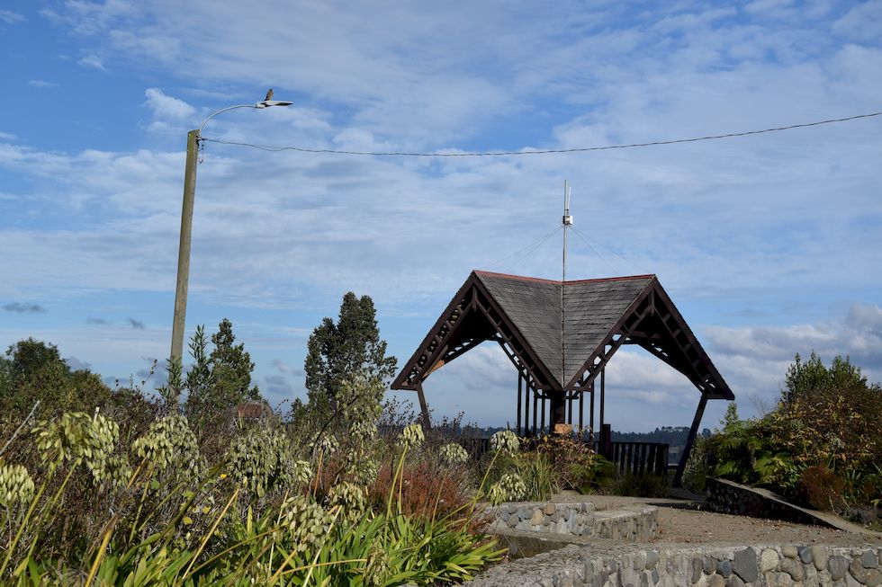 r20ap-0607-1-Cerro-Philippi-13-5-m.jpg