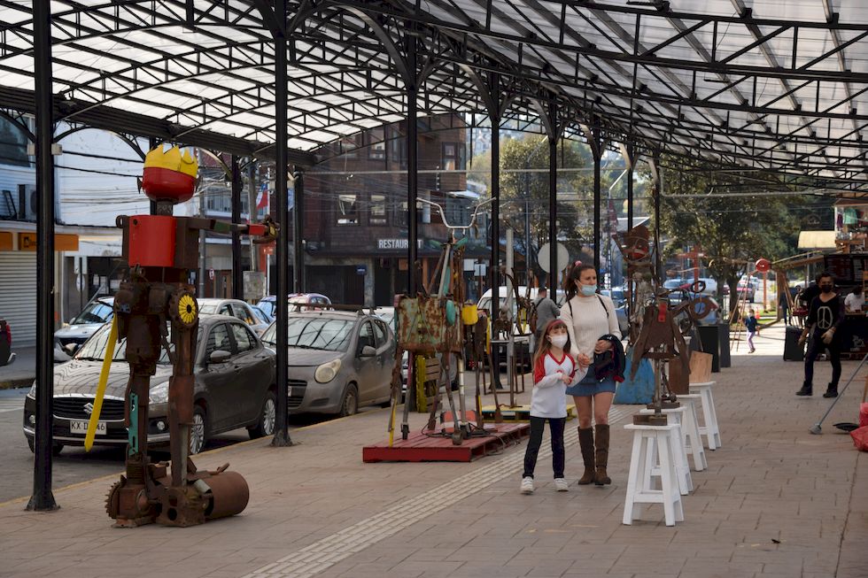 t03ap-0371-1-Calle-Techada-Metallskulpturen-1-9-m.jpg