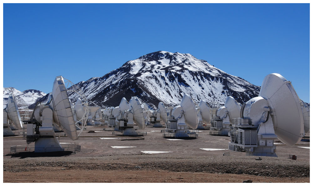 Radioteleskope auf der Hochebene von Chajnantor